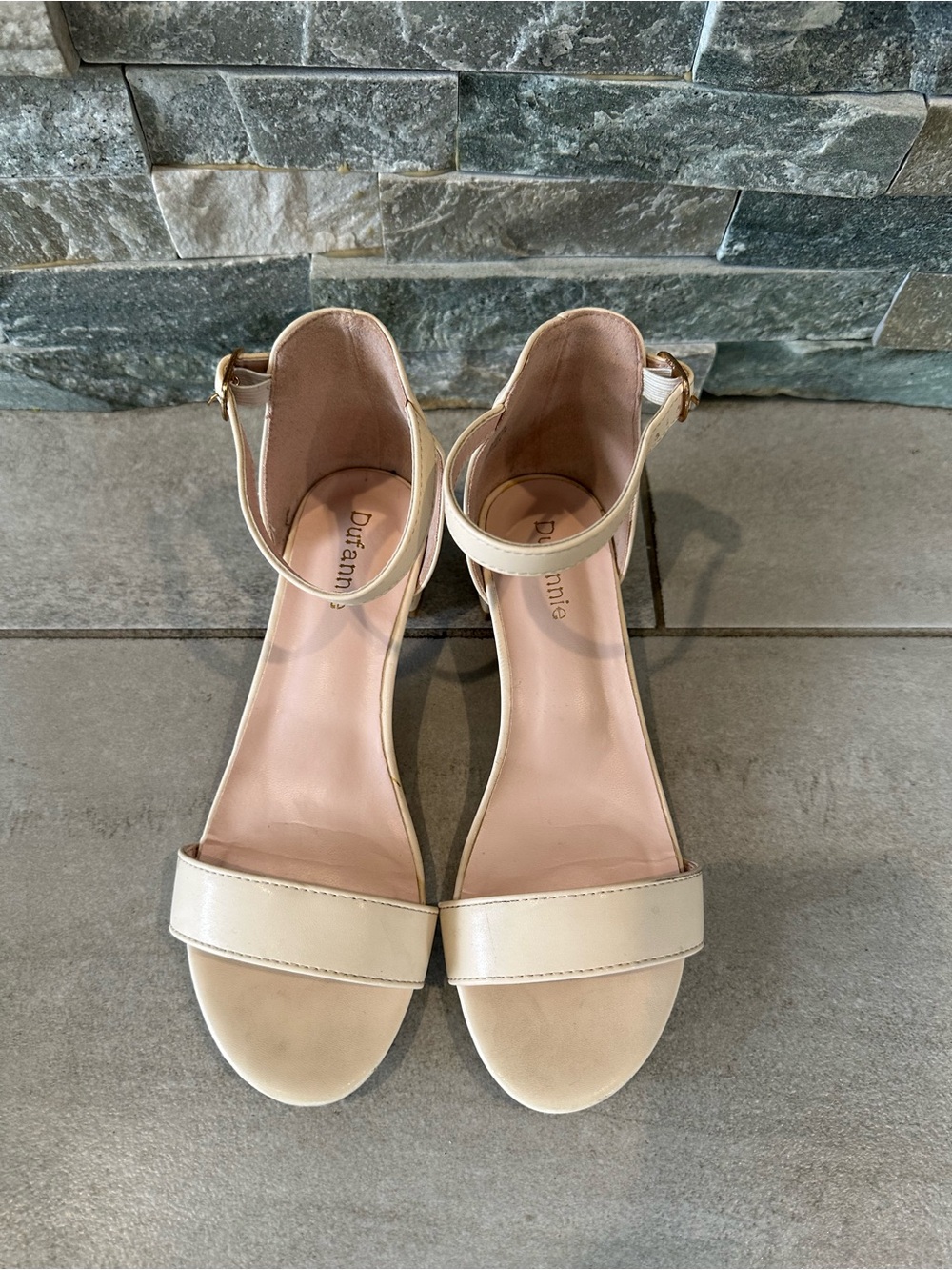 Girls Ankle Strap Sandals in Beige Size 4